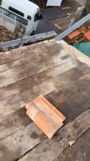 Rénovation couverture 💥
Tuile Romane evo 
Entourage et goutiere zinc 
🔨🪚