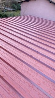 PROBLÈME D’ÉVACUATION TOIT PLAT / FUITES 💥

- Mise en place de bac acier sur ossature bois 
- Finition bandeaux PVC blanc 
- Goutiere ovation PVC blanc sur crochets