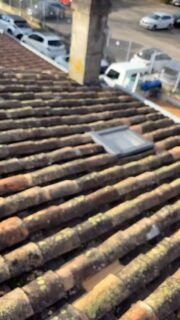 Rénovation toiture 💥

- Enlèvement de 3 cheminées 
- Pose écran sous toiture et double litonnage 
- Couverture en Romane évolution